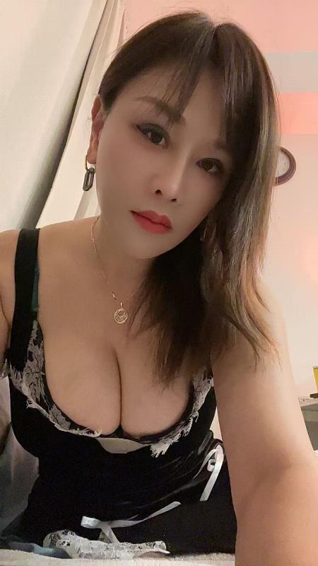 647-571-2087 images photos