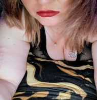 This Sexy Cougar is Hot Horny and ready for you 